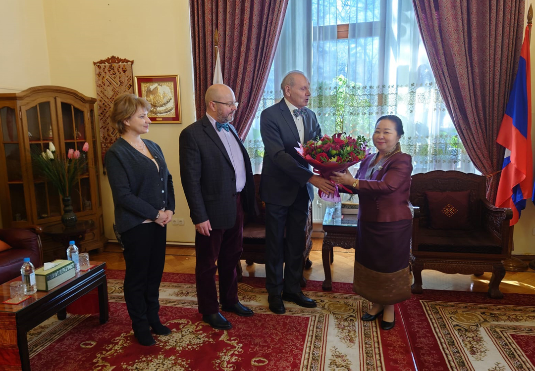 Правление Общества Российско-Лаосской дружбы поздравило с Днём рождения Чрезвычайного и Полномочного Посла Лаосской Народно-Демократической Республики Вилаван Йиапохэ