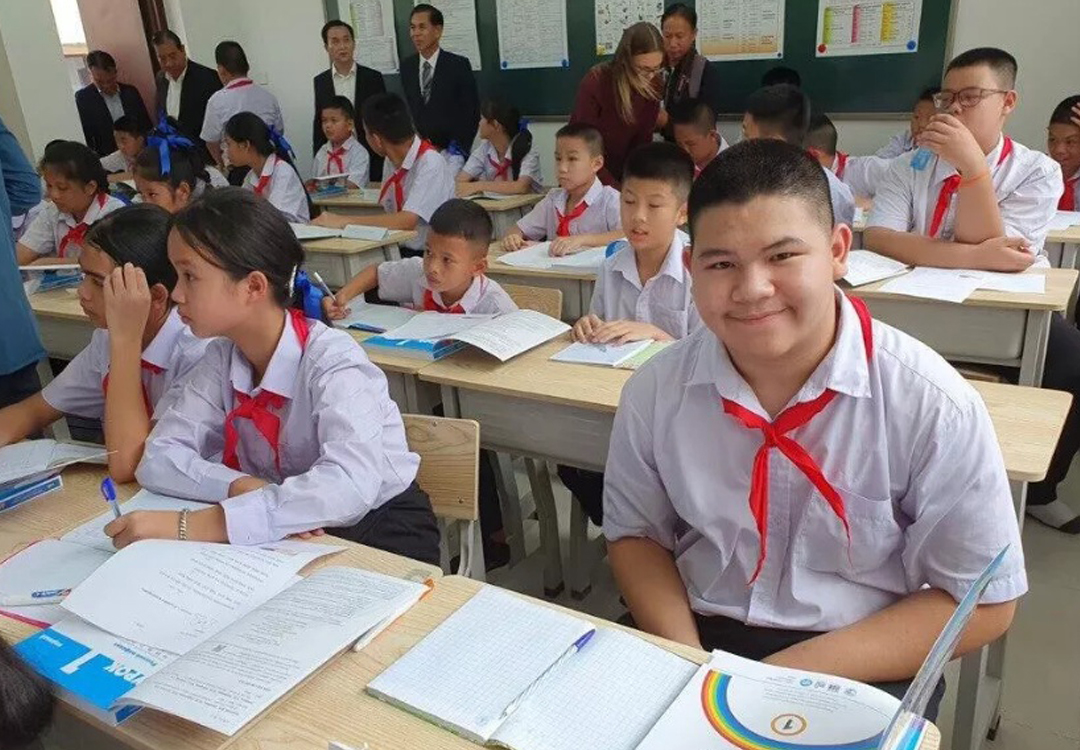 При поддержке ВШПП и Общества Российско-Лаосской дружбы русский язык вернулся в школы Лаоса после более чем 30-летнего перерыва
